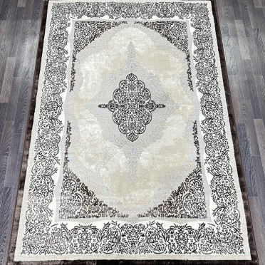 Q009A_BROWN FDY CREAM SHRINK